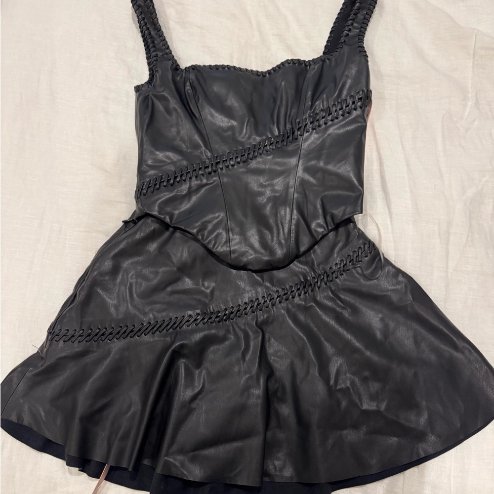 Black leather house of cb set